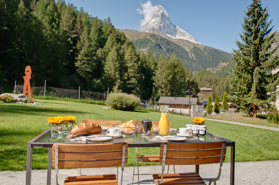 Mountain Retreat Selflove Barefoot Sisters